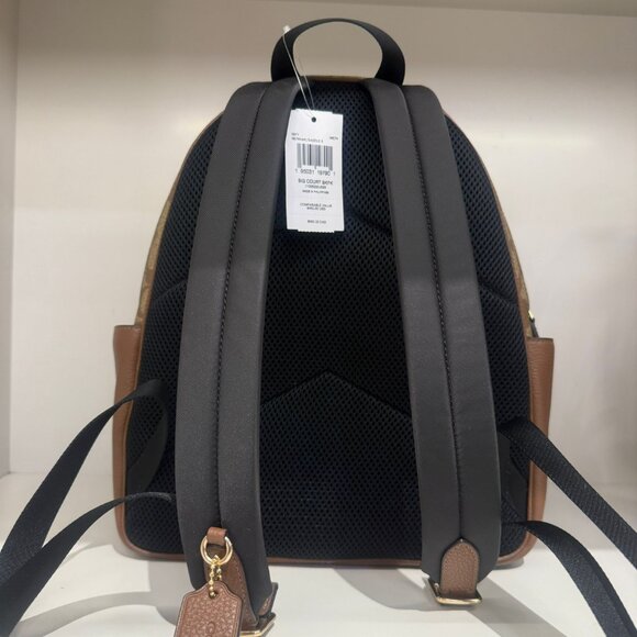 coach Court Backpack In Signature Canvas 5671 - Picture 2 of 8